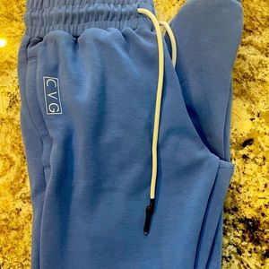 CVG JOGGERS SIZE SMALL, small blemish on leg